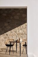 Kedros Milos Suites