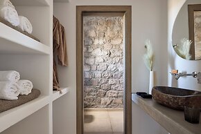Kedros Milos Suites