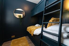 Host Stay Luxe on Margaret Street