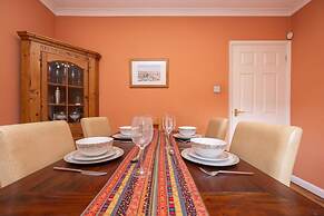 Host Stay Downs Valley House