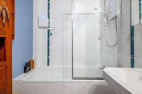 Host Stay Tivoli Den