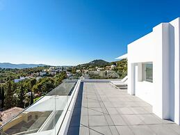 Charming Villa in Delightful Gateway