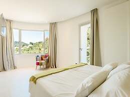 Charming Villa in Delightful Gateway