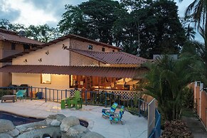 Pangea Lodge