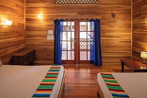 Pangea Lodge