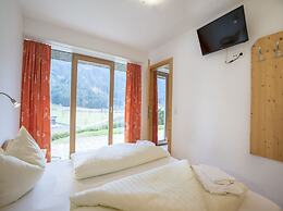 Pool Chalet in Wald im Pinzgau
