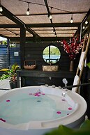 Olala Glamping