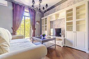 Designer apartment on Zybitskaya street