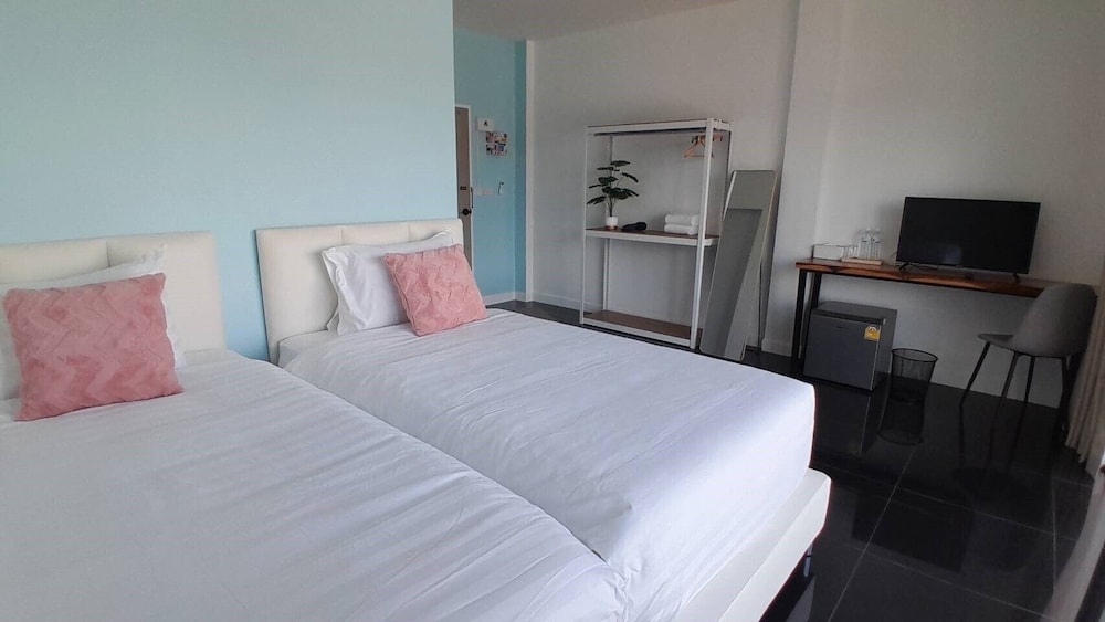 J-Boutique Hotel
