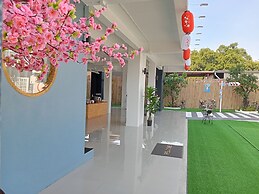 J-Boutique Hotel