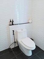 J-Boutique Hotel