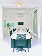 J-Boutique Hotel