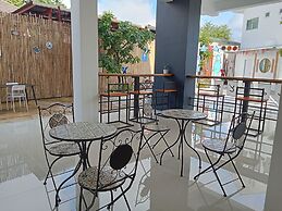 J-Boutique Hotel