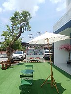 J-Boutique Hotel