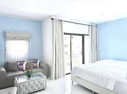 J-Boutique Hotel