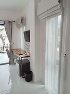 J-Boutique Hotel