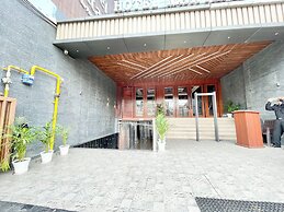 Hotel Mantavya - Varanasi near Temple