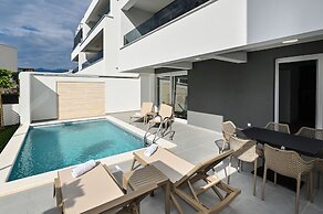 Apartments Break with Pool
