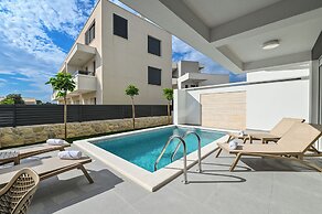 Apartments Break with Pool