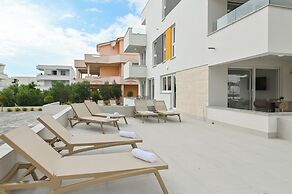 Apartments Break with Pool