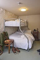 Drewe Arms Bunk Rooms