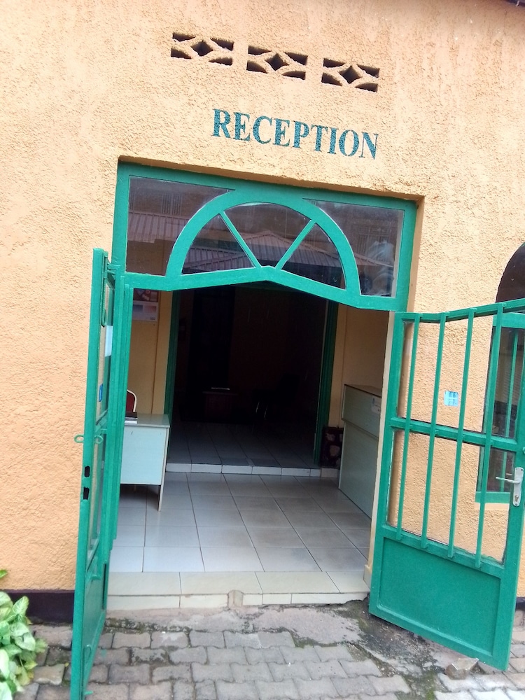 HOTEL TWIGA LTD