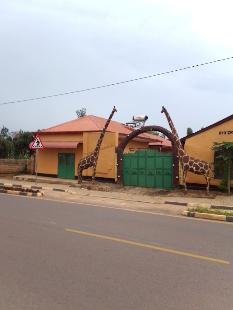 HOTEL TWIGA LTD
