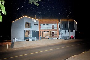 Cascadia Serviced Apartments