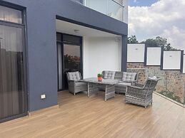 Cascadia Serviced Apartments