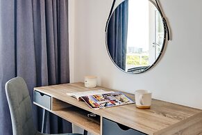Central Elegant Holiday Rental Between the Points