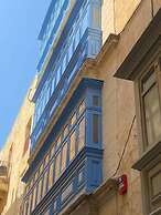 King Charles Boutique