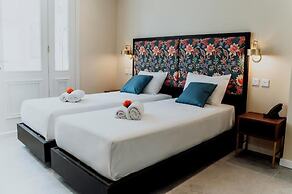King Charles Boutique