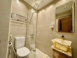 Shiny Pyramids Boutique Hotel