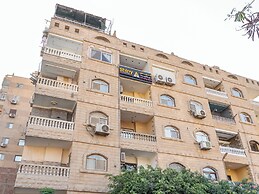 Shiny Pyramids Boutique Hotel