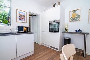 Host Stay Terrace on Canal