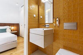 Feel Porto Cl Rigos Charm Flat 1 1