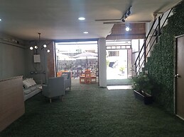 RG33 ApartaSuites