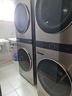 RG33 ApartaSuites