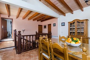 Pula Vinas - Villa With Private Pool. Free Wifi