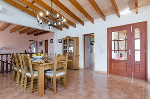 Pula Vinas - Villa With Private Pool. Free Wifi