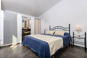 Pula Vinas - Villa With Private Pool. Free Wifi