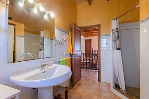 Pula Vinas - Villa With Private Pool. Free Wifi