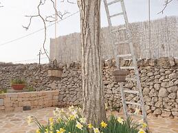 Trulli-style Chalet Near Forest Walks