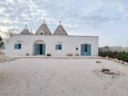 Trulli-style Chalet Near Forest Walks