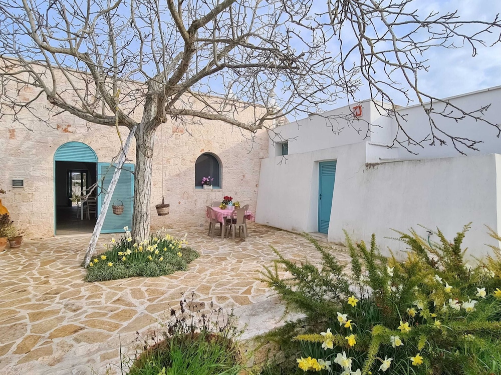 Trulli-style Chalet Near Forest Walks