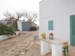 Trulli-style Chalet Near Forest Walks