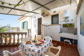 Apartment Tritone in Luxury Villa With Shared Pool