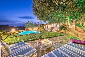 Es Cocons - Villa With Private Pool In Sineu