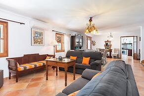 Es Cocons - Villa With Private Pool In Sineu