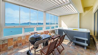 Yeosu Stay Raonpine Spa Pension